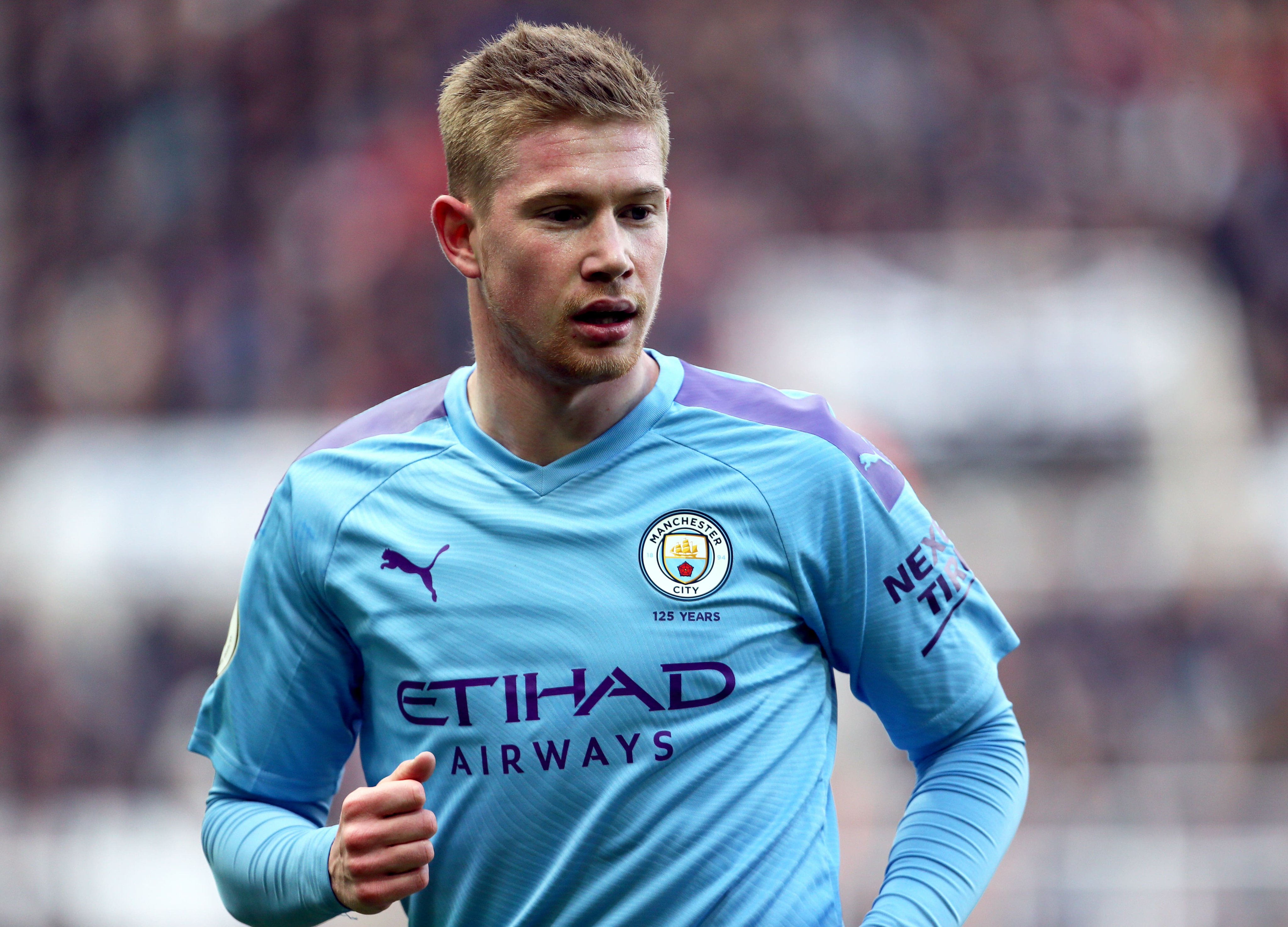 足球英超球迷怒喷转播商调整赛程