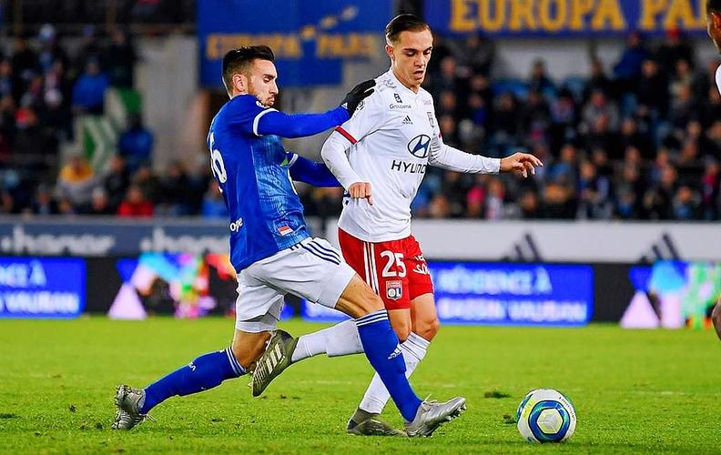 富保罗：詹姆斯本赛季不会离开湖人 但紫金军配置够不着西决门槛