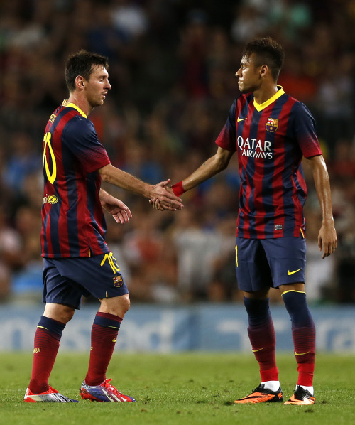 奥赖利：我们不应过分关注阿森纳，踢左后卫让我有更大自由度（奥赖利：不必过分关注阿森纳，司职左后卫让我发挥更自由）