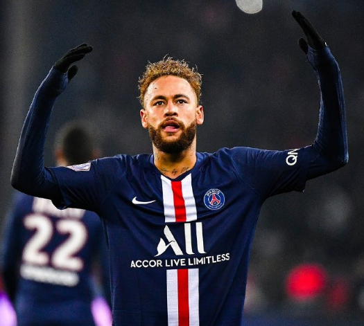 维尔茨闪耀英超！利物浦新星如何策动首球并当选最佳球员？（维尔茨点亮英超：利物浦新星如何打破僵局并荣膺全场最佳）