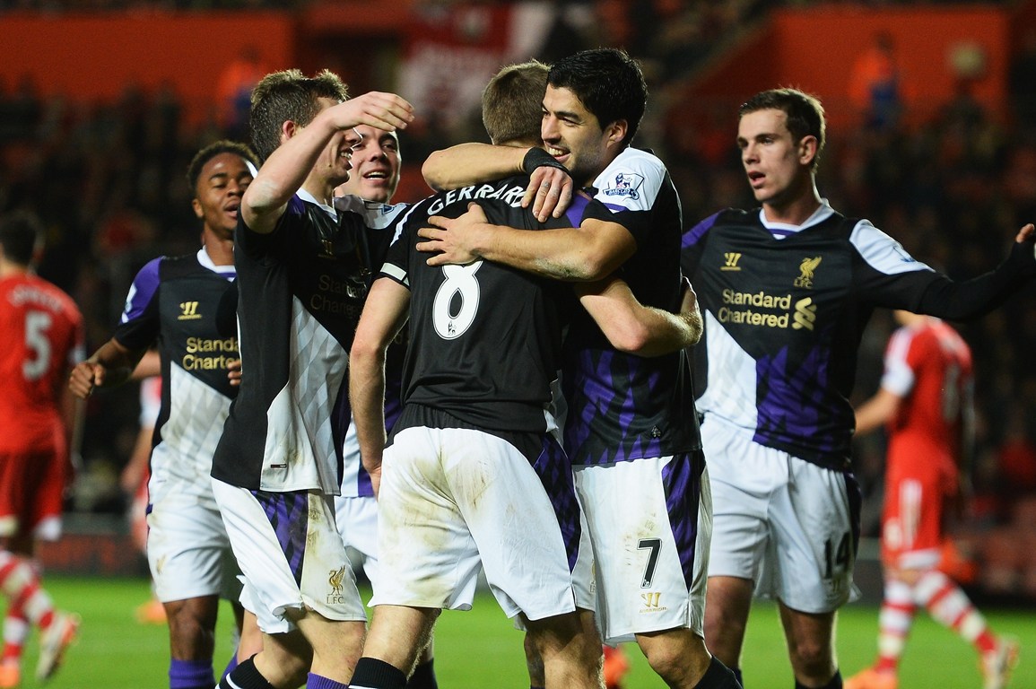 WTT总决赛女单1／8决赛，陈幸同4-2战胜队友石洵瑶，晋级8强