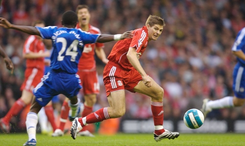 皇马曼联拜仁等豪门争夺里尔18岁中场布阿迪，转会费6000万欧